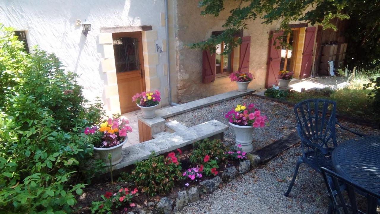 Les Coustilles Saint-Alvere ภายนอก รูปภาพ