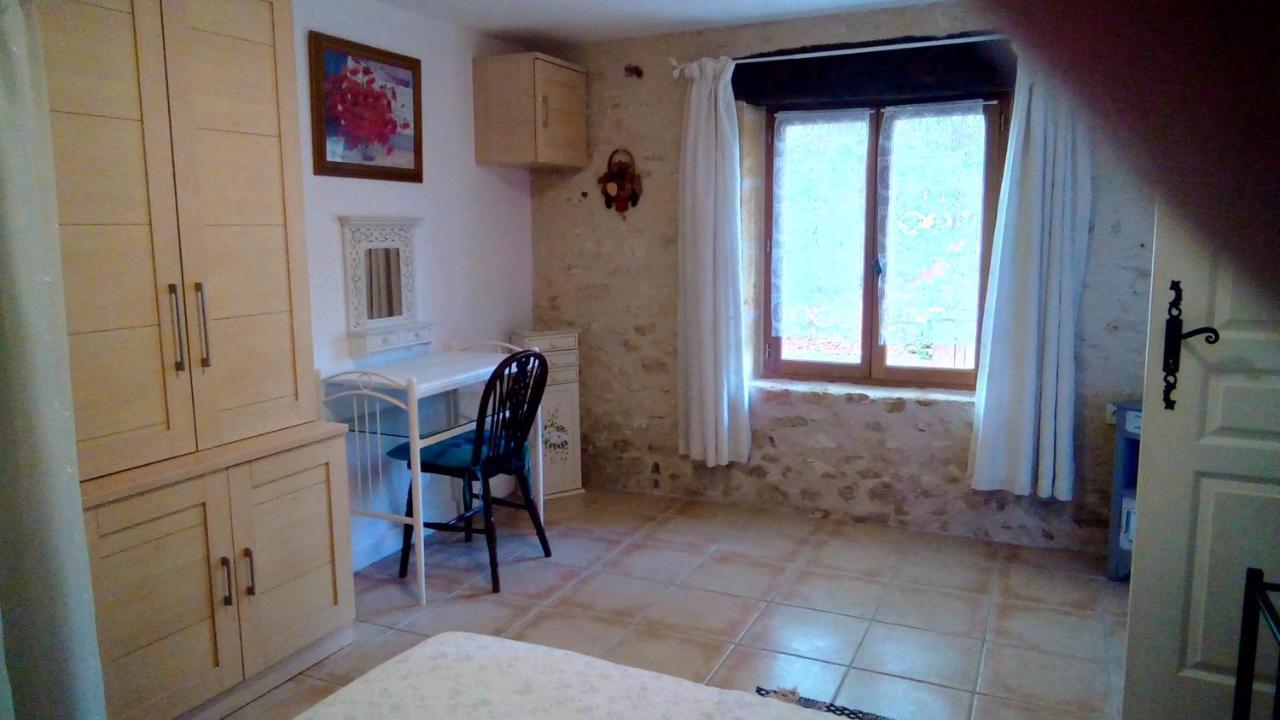 Les Coustilles Saint-Alvere ภายนอก รูปภาพ