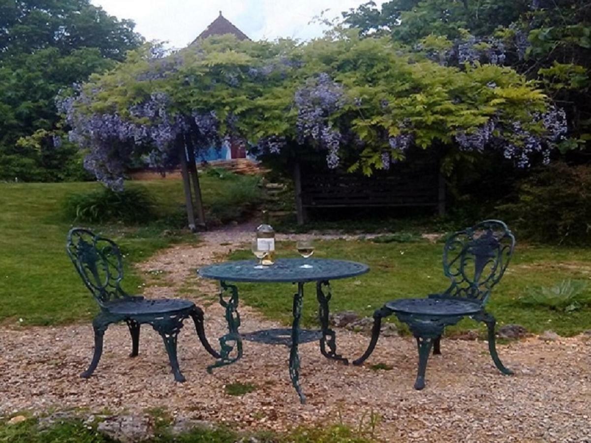 Les Coustilles Saint-Alvere ภายนอก รูปภาพ